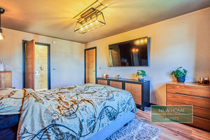 Photo 22- click for photo gallery